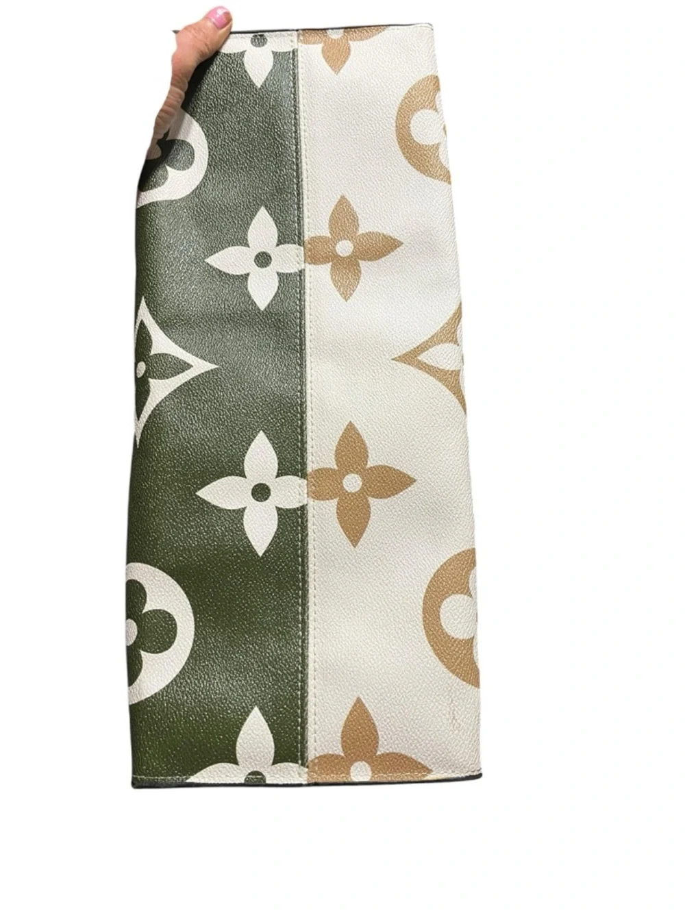Louis Vuitton Monogram Giant OnTheGo GM Olive Green and Cream Tote
